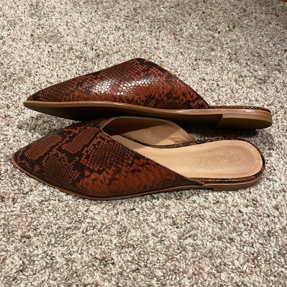 MADEWELL The Emilia Snakeskin Mule Slip On Leather Sandals Burgundy Black NEW - Picture 3 of 6